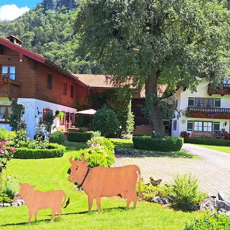 Farm stay Schusterhof Marquartstein